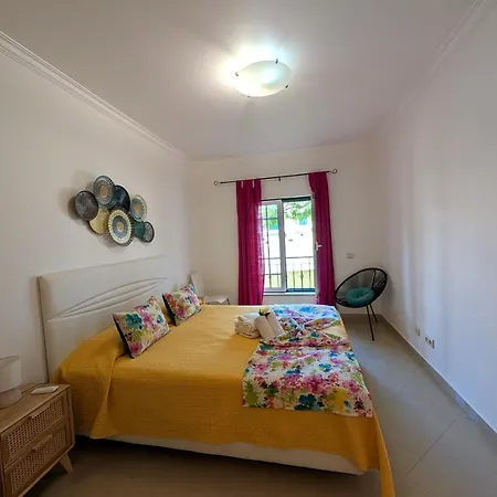 5b Sra Da Rocha - Casas & Papeis Apartman