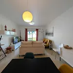 公寓 5b Sra Da Rocha - Casas & Papeis