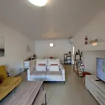 5b Sra Da Rocha - Casas & Papeis *